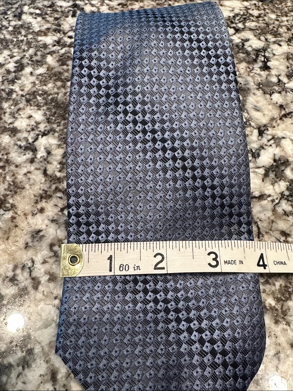 Kenneth Cole Blue Patterned Tie 100% Imported Silk